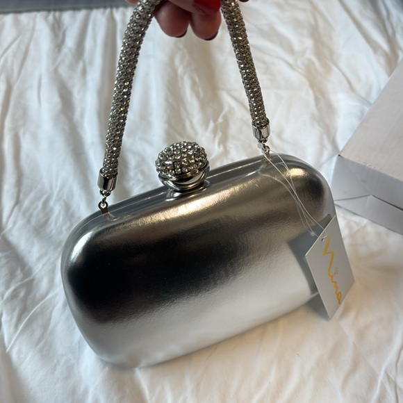 Nina Silver Clutch Bag - Picture 3 of 4